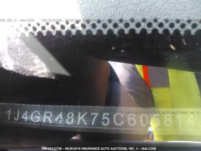 1J4GR48K75C605814 - 2005 JEEP GRAND CHEROKEE LAREDO/COLUMBIA/FREEDOM 白色 照片 9