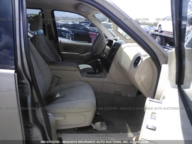 1FMEU62E56UA05665 - 2006 FORD EXPLORER XLS TAN photo 5