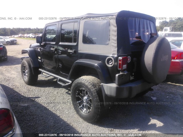 1J4GA59127L101810 - 2007 JEEP WRANGLER SAHARA BLACK photo 3