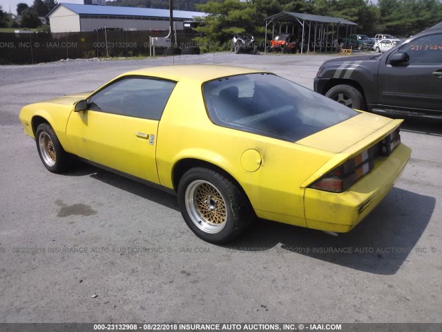 1G1FP87H0FN171836 - 1985 CHEVROLET CAMARO YELLOW photo 3