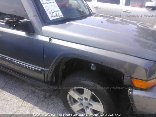 1J8HG48K17C570277 - 2007 JEEP COMMANDER GRAY photo 6