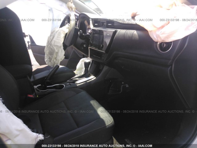 2T1BURHE2HC822866 - 2017 TOYOTA COROLLA L/LE/XLE/SE/XSE SILVER photo 5