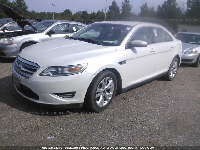 1FAHP2EW8BG140353 - 2011 FORD TAURUS SEL WHITE photo 2