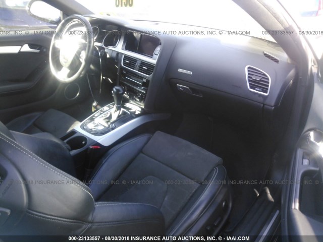 WAUWFAFR6BA040436 - 2011 AUDI A5 PRESTIGE BLACK photo 5