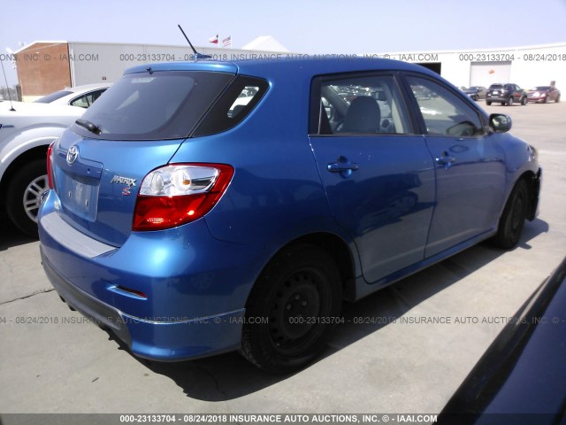 2T1KE40E59C028232 - 2009 TOYOTA COROLLA MATRIX S BLUE photo 4