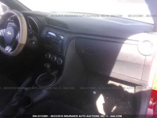 JTKJF5C79D3050014 - 2013 TOYOTA SCION TC 红色 照片 5