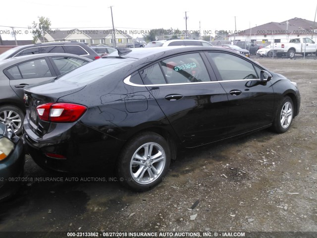 1G1BE5SM4J7109067 - 2018 CHEVROLET CRUZE LT BLACK photo 4