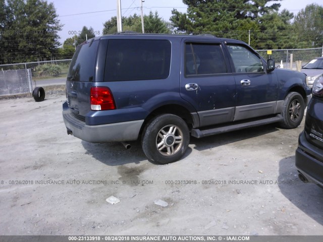 1FMRU15W33LA22247 - 2003 FORD EXPEDITION XLT Dark Blue photo 4