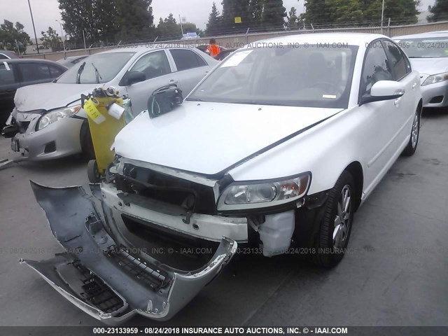 YV1MS390592443014 - 2009 VOLVO S40 2.4I WHITE photo 2