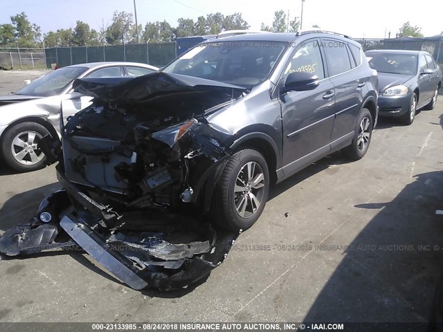 JTMRFREV1JJ736665 - 2018 TOYOTA RAV4 ADVENTURE/XLE 灰色 照片 2
