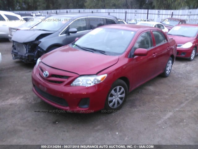 5YFBU4EE9DP205188 - 2013 TOYOTA COROLLA S/LE RED photo 2
