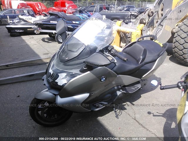 WB1013403DZC94682 - 2013 BMW C650 GT TAN photo 2