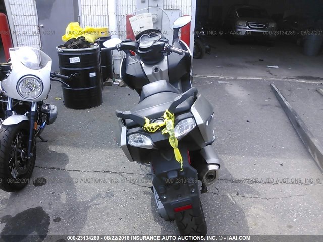 WB1013403DZC94682 - 2013 BMW C650 GT TAN photo 6