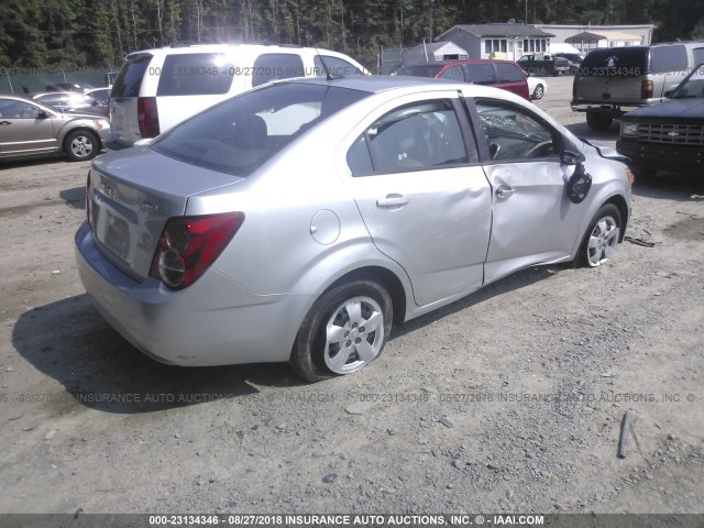1G1JA5SG5E4218677 - 2014 CHEVROLET SONIC LS 银色 照片 4