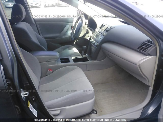 4T1BE46K59U309801 - 2009 TOYOTA CAMRY SE/LE/XLE GRAY photo 5
