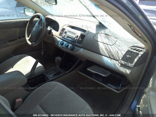 4T1BE30K04U795848 - 2004 TOYOTA CAMRY LE/XLE/SE 蓝色 照片 5