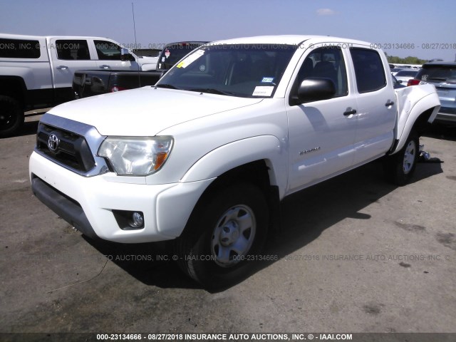 5TFJU4GN7CX020890 - 2012 TOYOTA TACOMA DOUBLE CAB PRERUNNER WHITE photo 2