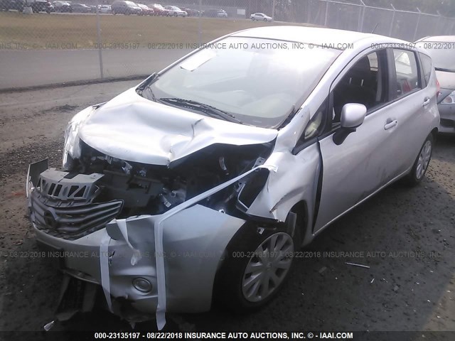 3N1CE2CP2FL418058 - 2015 NISSAN VERSA NOTE S/S PLUS/SV/SL/SR SILVER photo 2