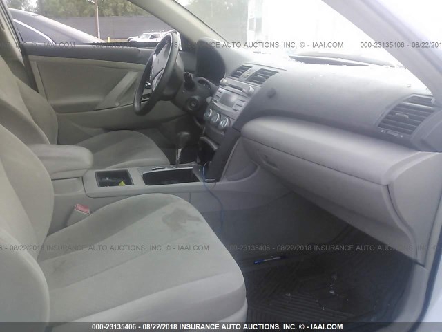 4T1BE46K07U600283 - 2007 TOYOTA CAMRY NEW GENERAT CE/LE/XLE/SE WHITE photo 5