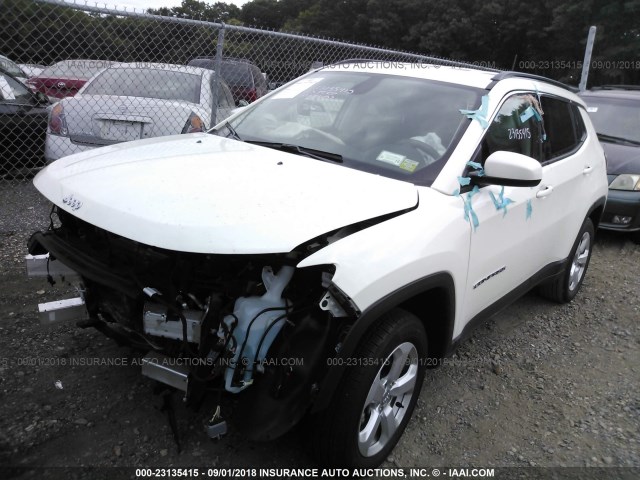 3C4NJDBB7JT284806 - 2018 JEEP COMPASS LATITUDE Weiß Foto 2