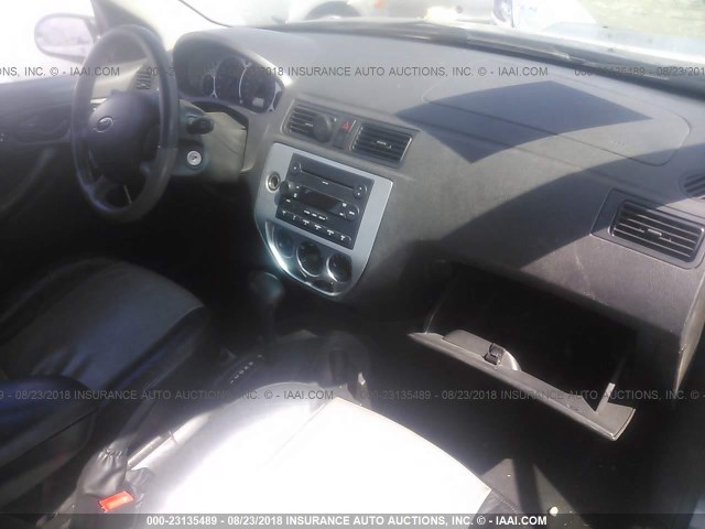 1FAHP34N77W191550 - 2007 FORD FOCUS ZX4/S/SE/SES GRAY photo 5