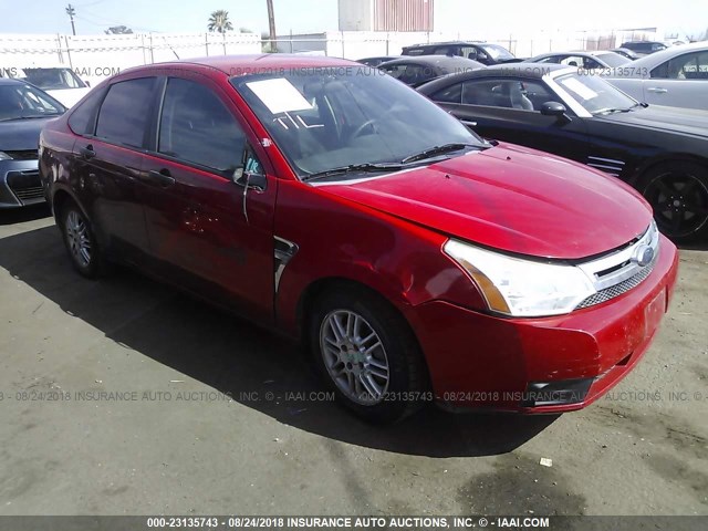 1FAHP35N08W123333 - 2008 FORD FOCUS SE/SEL/SES RED photo 1