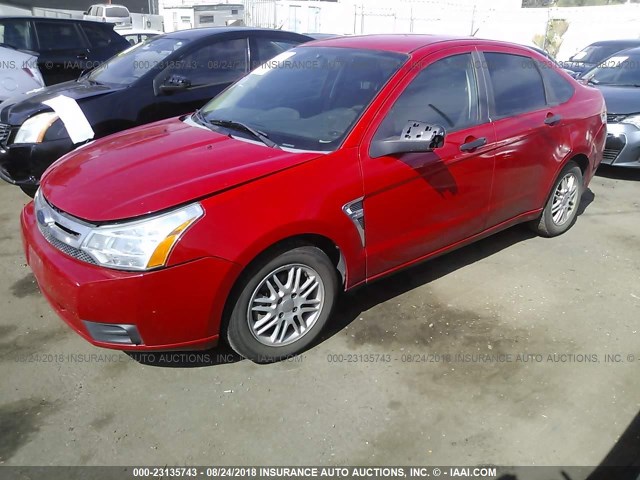 1FAHP35N08W123333 - 2008 FORD FOCUS SE/SEL/SES RED photo 2