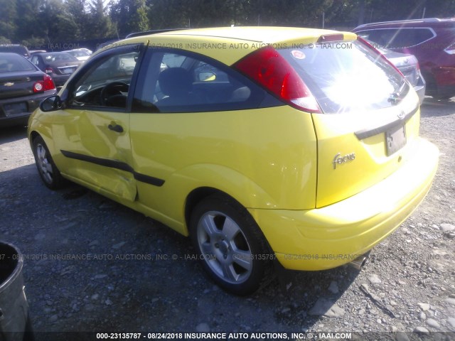 3FAFP31373R106133 - 2003 FORD FOCUS ZX3 YELLOW photo 3