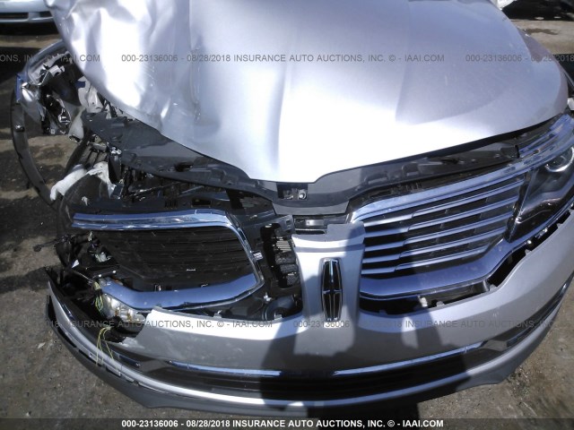 2LMPJ6LR1JBL23711 - 2018 LINCOLN MKX RESERVE Արծաթագույն լուսանկար 6