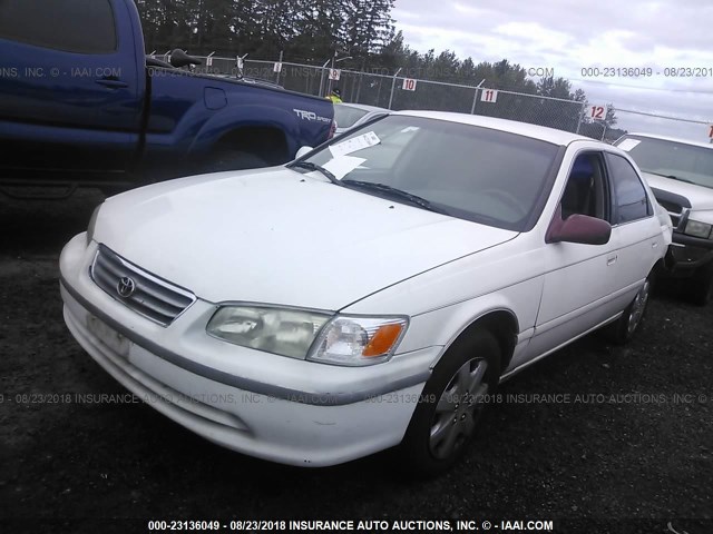 JT2BG22K7Y0446097 - 2000 TOYOTA CAMRY CE/LE/XLE 白色 照片 2