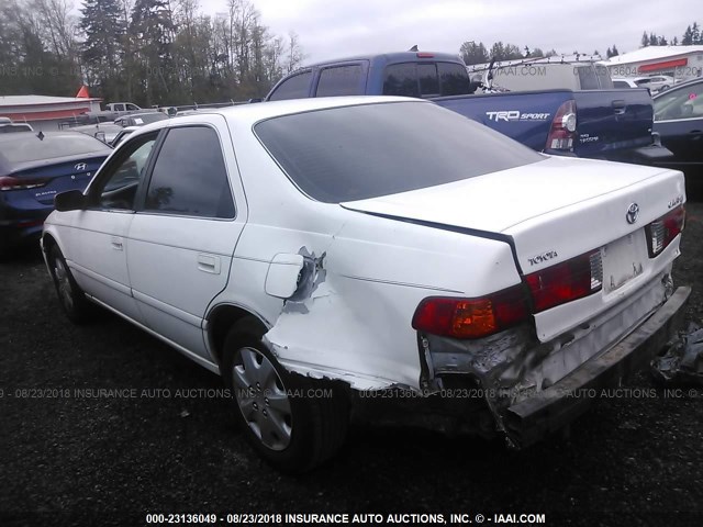 JT2BG22K7Y0446097 - 2000 TOYOTA CAMRY CE/LE/XLE 白色 照片 3