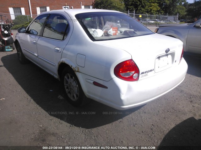 JN1CA31DXYT729049 - 2000 NISSAN MAXIMA GLE/GXE/SE WHITE photo 3