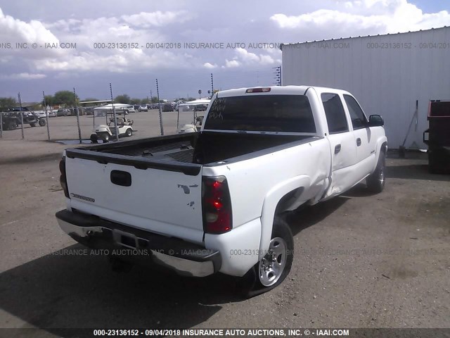 1GCGC13U86F102579 - 2006 CHEVROLET SILVERADO C1500 HEAVY DUTY WHITE photo 4