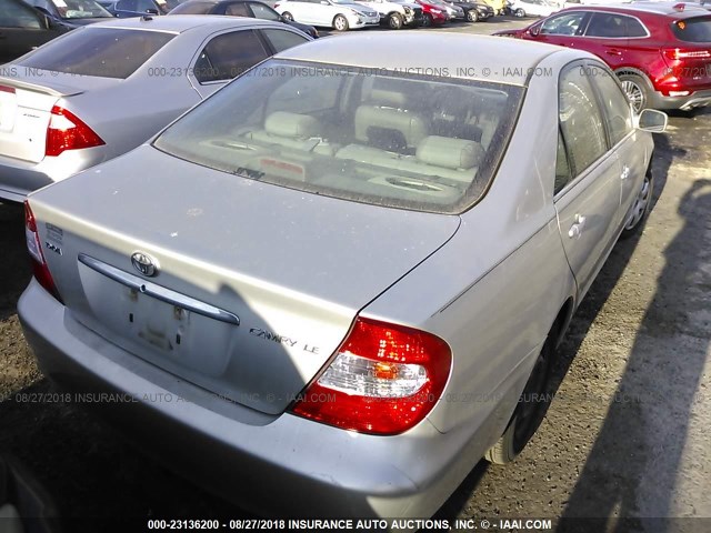 4T1BE32K03U761016 - 2003 TOYOTA CAMRY LE/XLE/SE 银色 照片 4