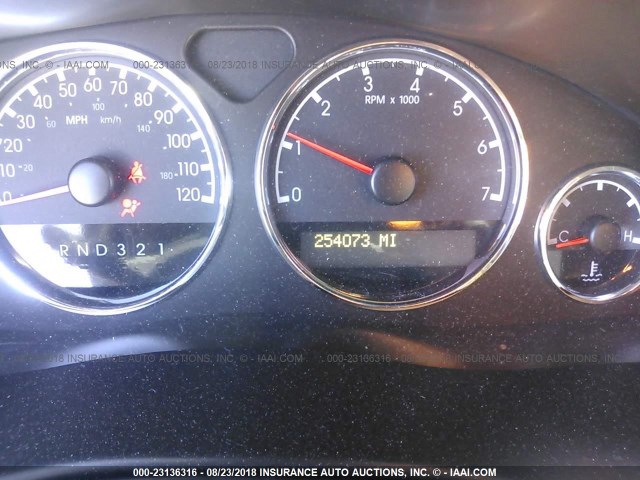 1GNDU23W57D186081 - 2007 CHEVROLET UPLANDER LS WHITE photo 7