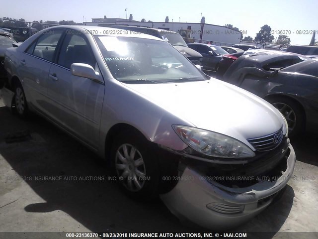 4T1BE32K26U163160 - 2006 TOYOTA CAMRY LE/XLE/SE Gümüş foto 1