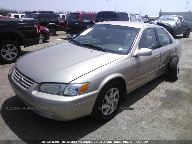 JT2BF22K2X0196074 - 1999 TOYOTA CAMRY LE/XLE 棕色 照片 2