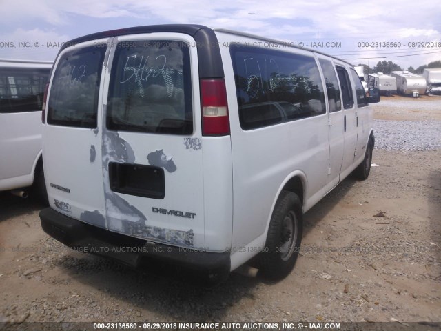 1GAHG39U131114537 - 2003 CHEVROLET EXPRESS G3500  WHITE photo 4