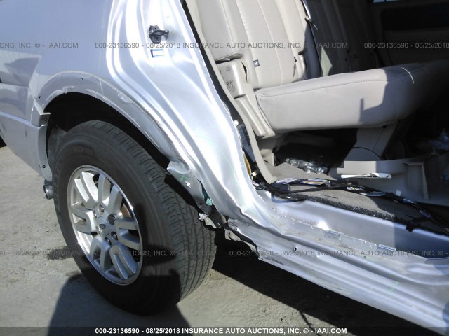 1FMJU1H58BEF46447 - 2011 FORD EXPEDITION XLT/KING RANCH SILVER photo 6