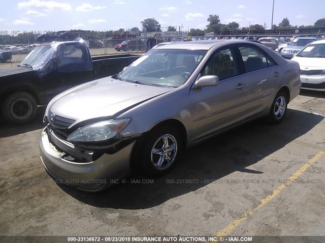 JTDBE32KX20039501 - 2002 TOYOTA CAMRY LE/XLE/SE 金色 照片 2