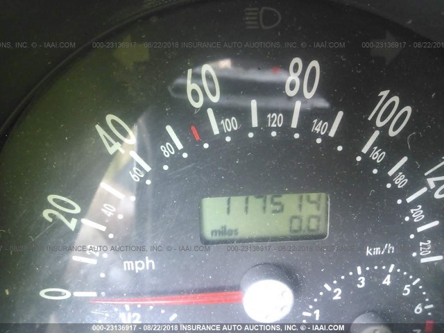 3VWBB61C7WM042277 - 1998 VOLKSWAGEN NEW BEETLE 银色 照片 7