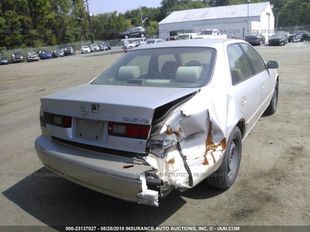 4T1BF22KXVU018910 - 1997 TOYOTA CAMRY CE/LE/XLE 棕色 照片 4