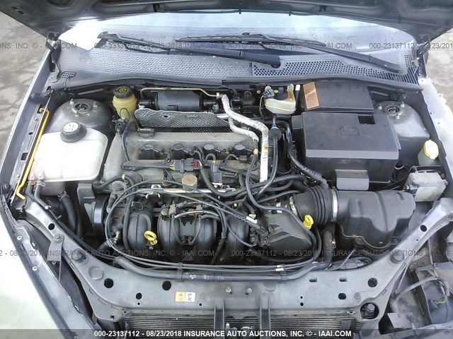 1FAFP38ZX4W138566 - 2004 FORD FOCUS ZTS GRAY photo 10