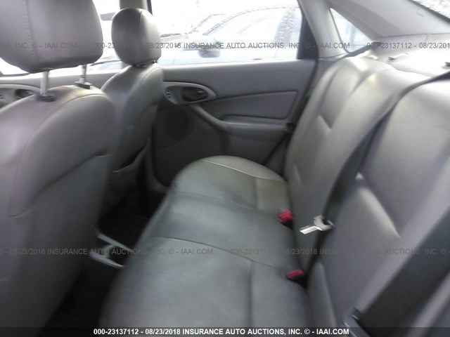 1FAFP38ZX4W138566 - 2004 FORD FOCUS ZTS GRAY photo 8