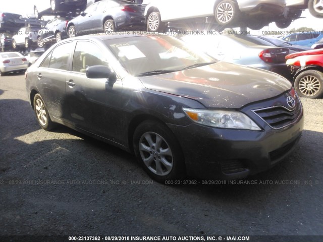 4T1BF3EK2AU573894 - 2010 TOYOTA CAMRY SE/LE/XLE ნაცრისფერი ფოტო 1