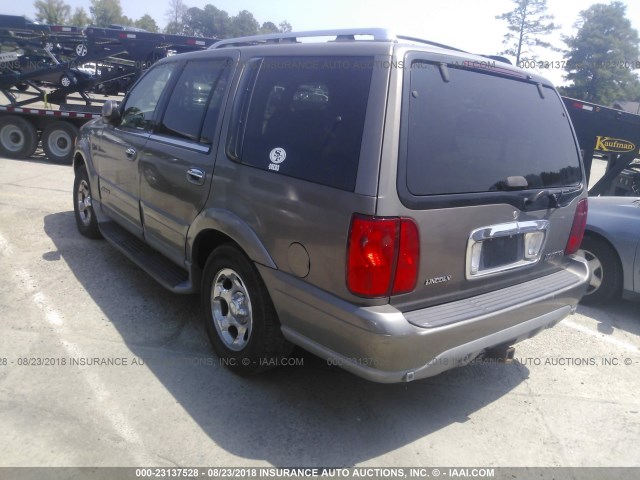 5LMFU28R72LJ00166 - 2002 LINCOLN NAVIGATOR Altın fotoğraf 3