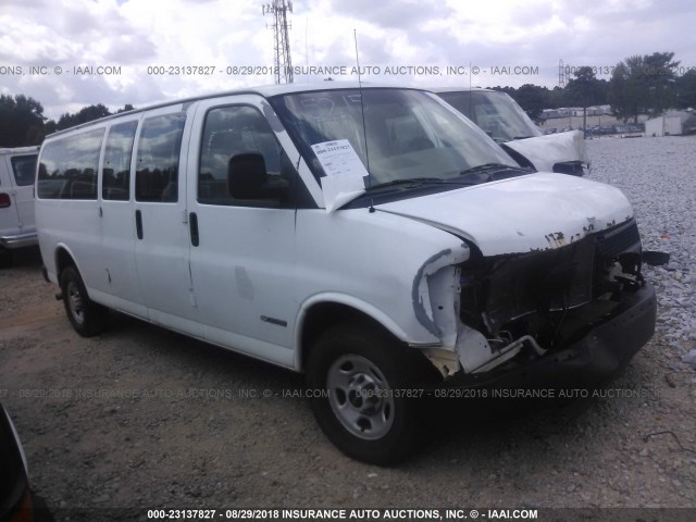 1GAHG39U331232282 - 2003 CHEVROLET EXPRESS G3500  WHITE photo 1