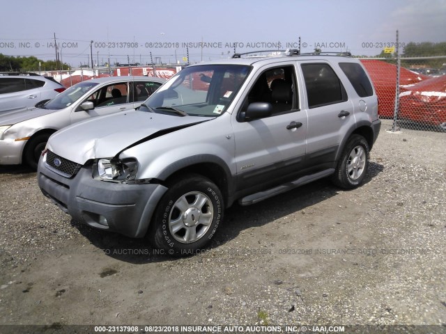 1FMYU03112KC36364 - 2002 FORD ESCAPE XLT SILVER photo 2