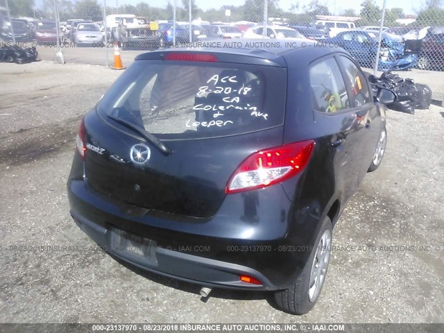 JM1DE1KY5E0172768 - 2014 MAZDA MAZDA2 SPORT BLACK photo 4