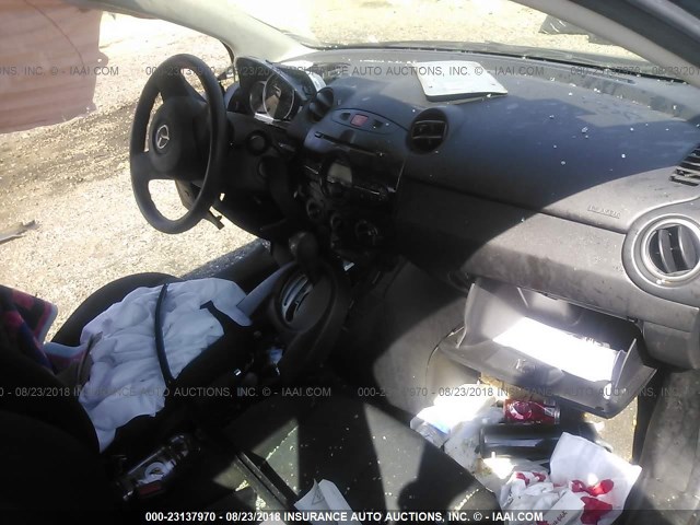 JM1DE1KY5E0172768 - 2014 MAZDA MAZDA2 SPORT BLACK photo 5